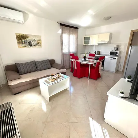 Braco Apartment