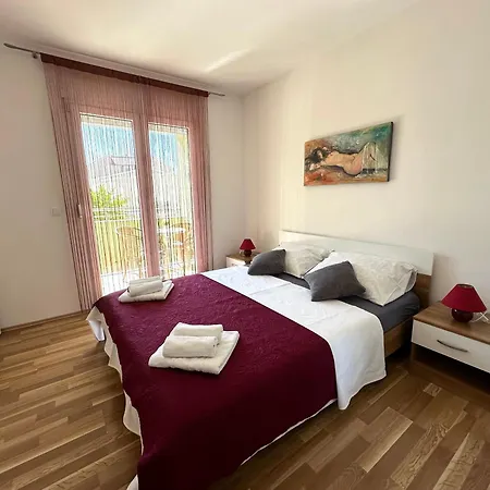 Braco Apartment