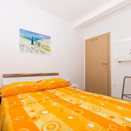 Braco Апартаменти Трогір