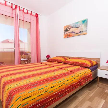 Apartment Braco *